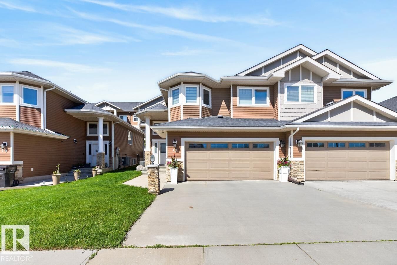Property Photo: 12 Kingdom Place AB T9E 0J2