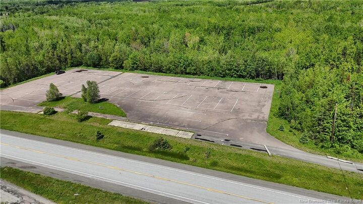 Lot 21-1, 21-2 Route 106 — photo 1