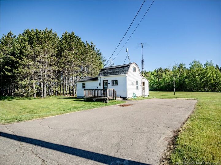 Property Photo:  679 Chemin Bedec  NB E4W 1B1 
