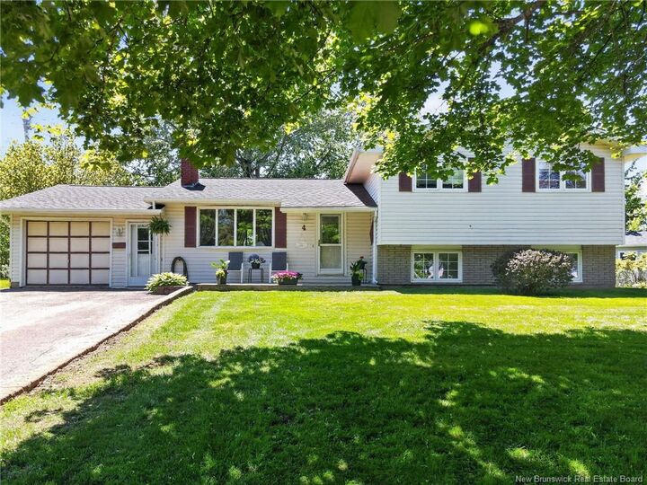 Property Photo:  4 Warren Avenue  NB E1B 3M3 