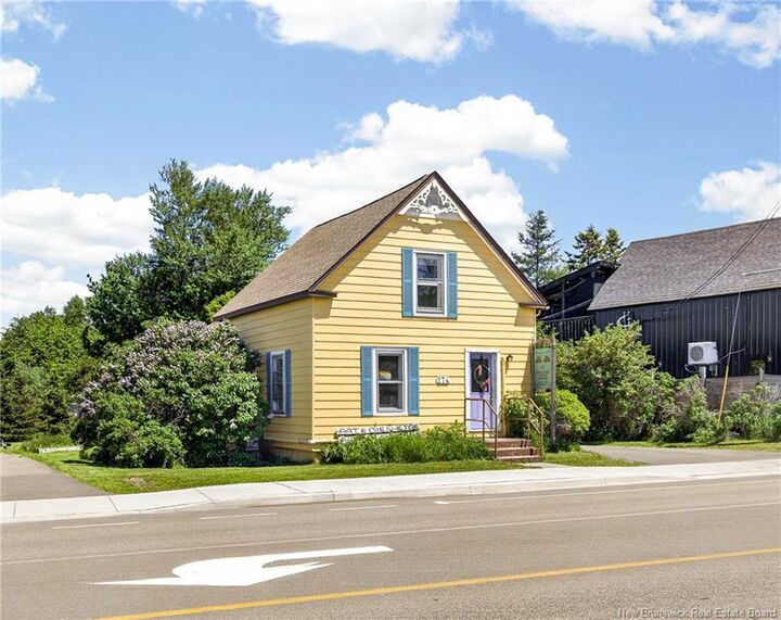 Property Photo:  274 Main Street  NB E4P 2E3 