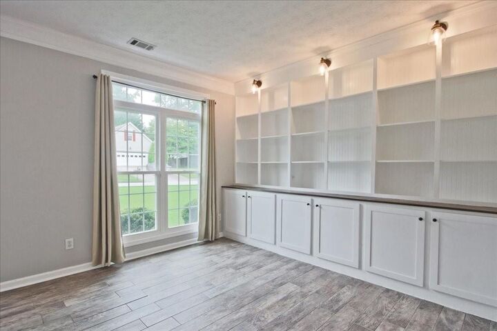 Property Photo:  930 Millrace Way  GA 30518 