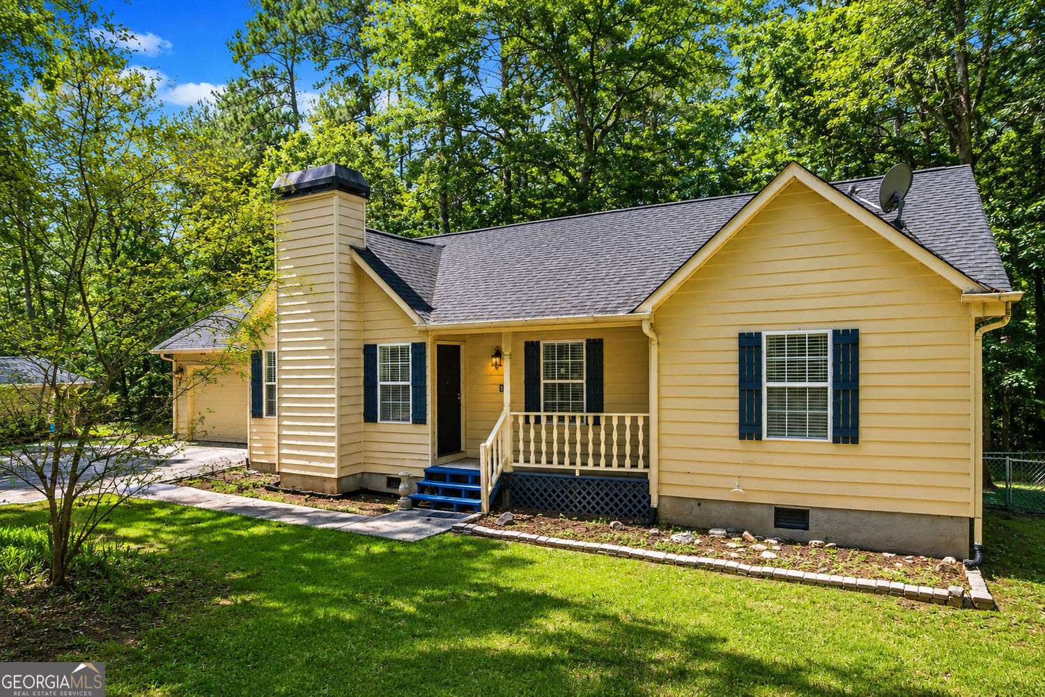 Property Photo:  4827 Oakwood Court  GA 30052 