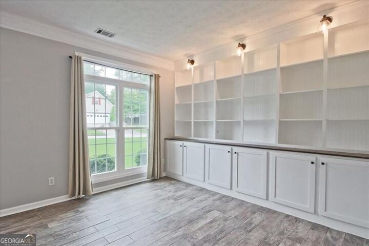 Property Photo: 930 Millrace Way GA 30518