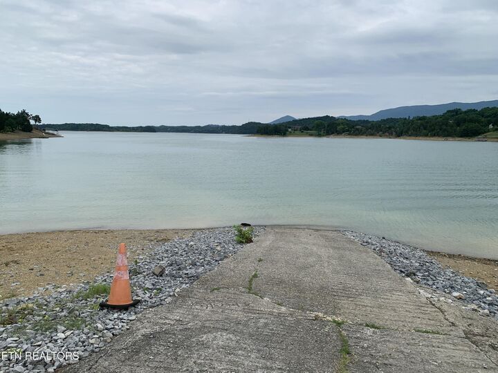 Property Photo: 1239 Fishermans Way TN 37876