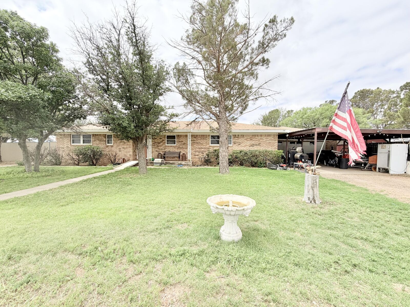 Property Photo:  602 N 3rd St Street  TX 79343 