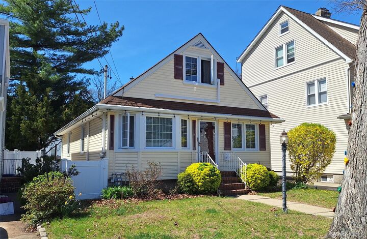 Property Photo: 184 E Chester Street NY 11580