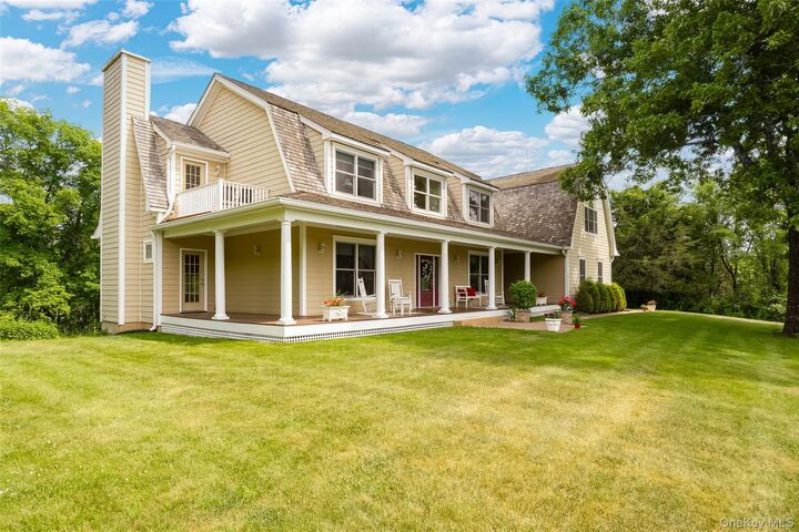 Property Photo:  12 Nichris Lane  NY 12580 