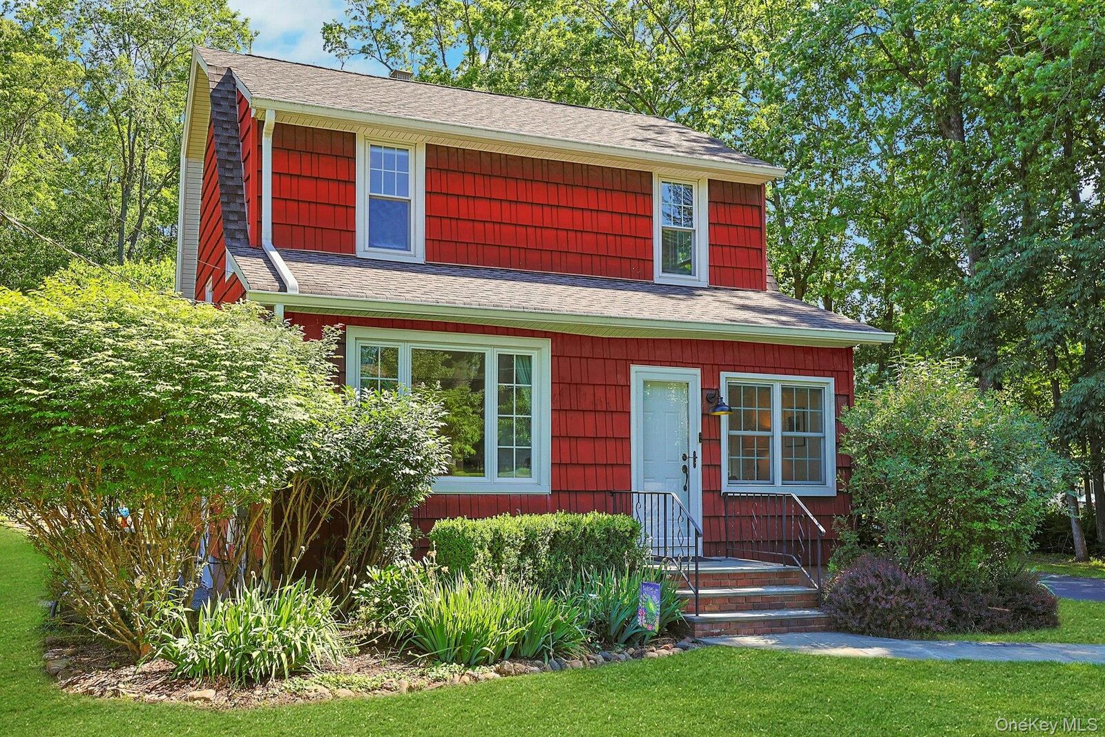 Property Photo:  253 Maple Road  NY 10989 
