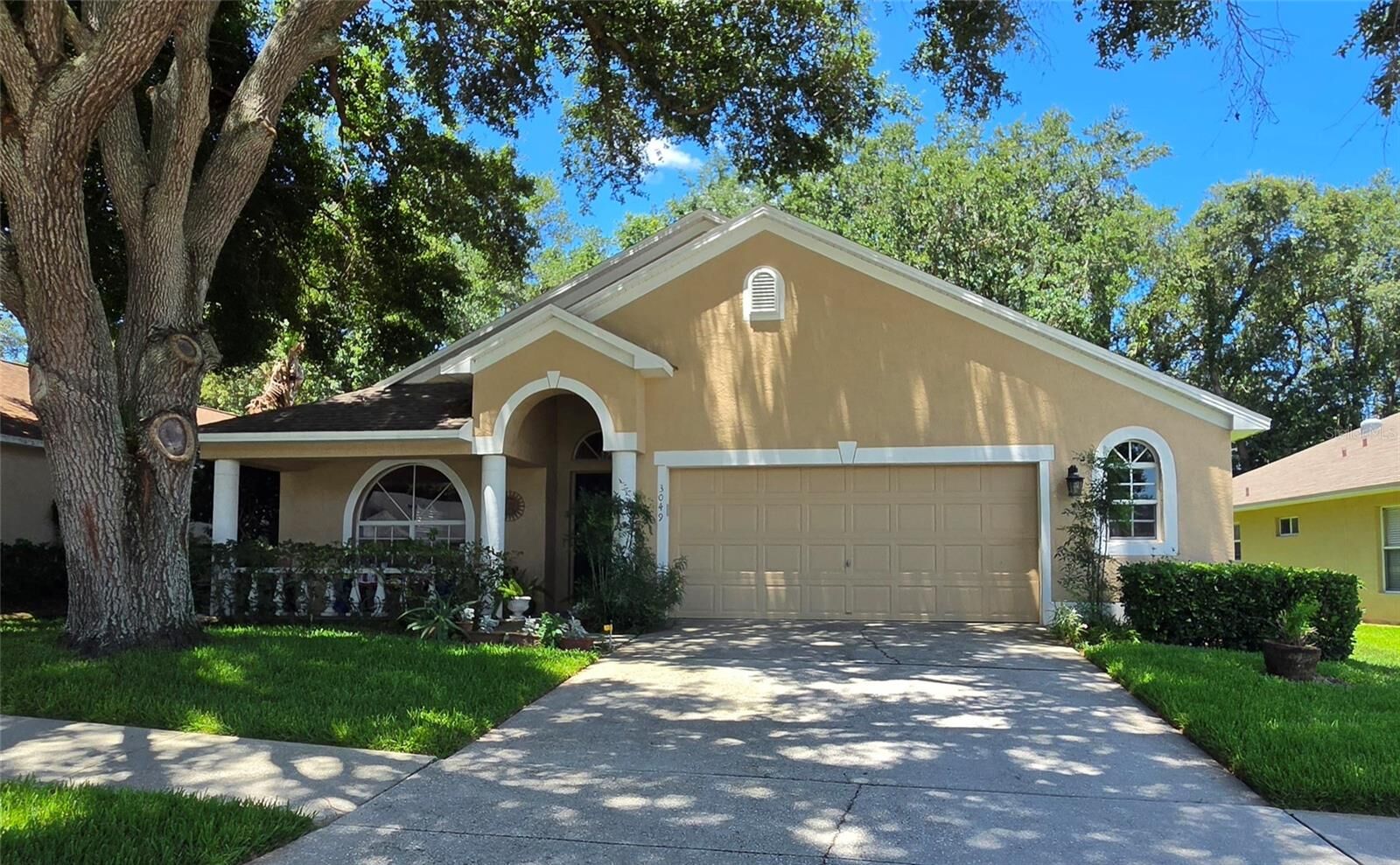 Property Photo:  3049 Beaver Pond Trail  FL 33596 