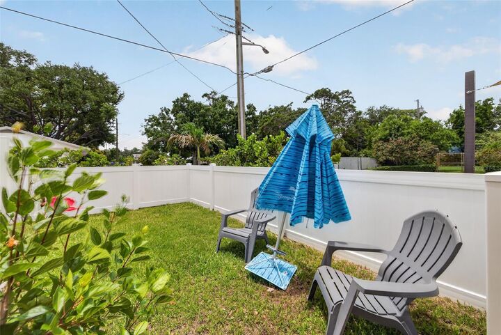Property Photo: 825 46th Street N B FL 33713