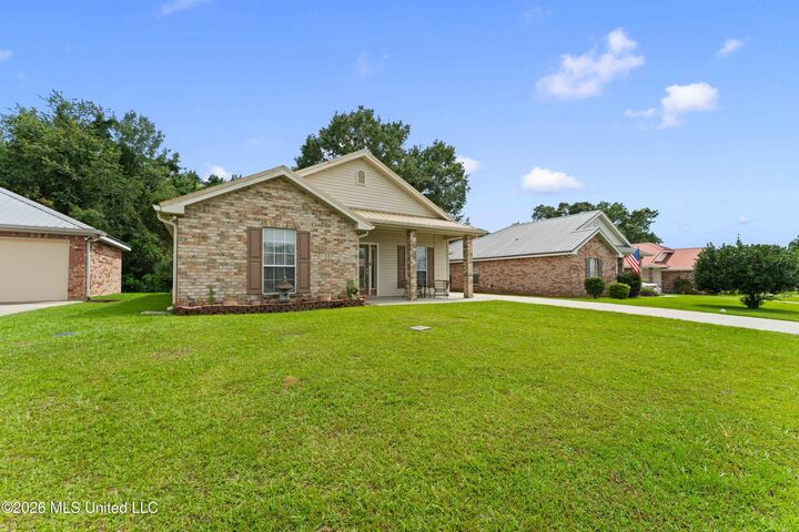 Property Photo:  114 Teddy Lane  MS 39466 