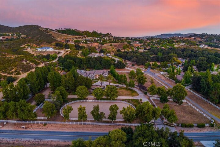 Property Photo:  37954 Calle De Lobo  CA 92562 