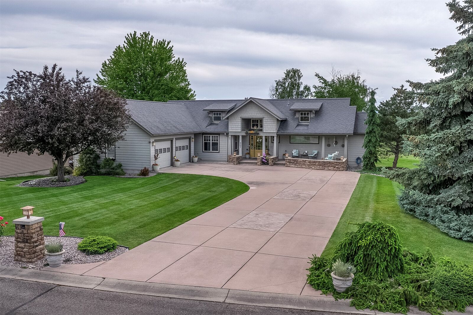 Property Photo: 207 Eagle Drive MT 59860