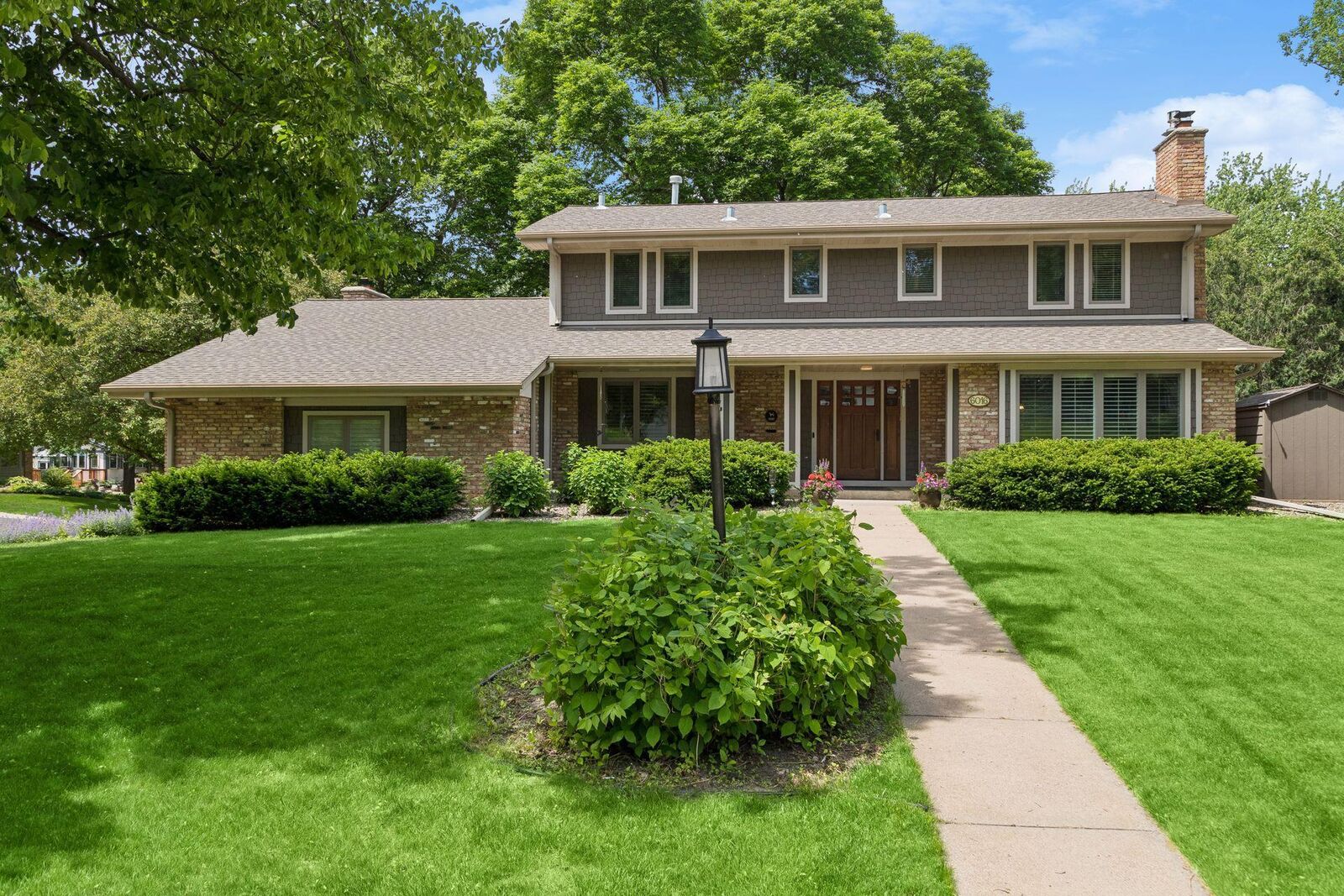 Property Photo:  6016 Olinger Circle  MN 55436 