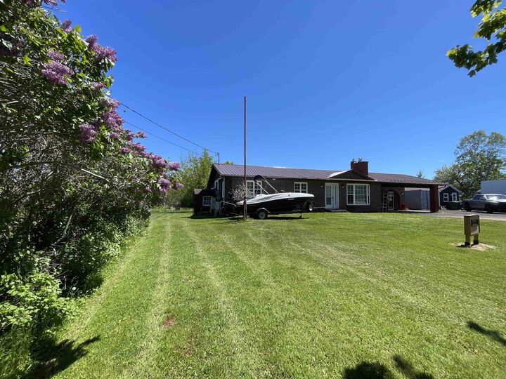 Property Photo: 38584 Route 2 Western Road PE C0B 1B0