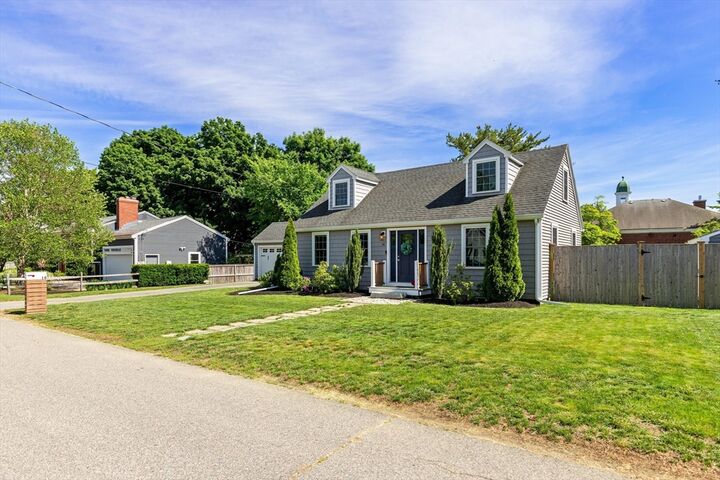 Property Photo:  14 Bruce Ln  MA 01984 