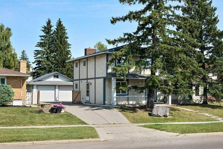 Property Photo: 5632 Dalhousie Drive NW AB T3A 1P9
