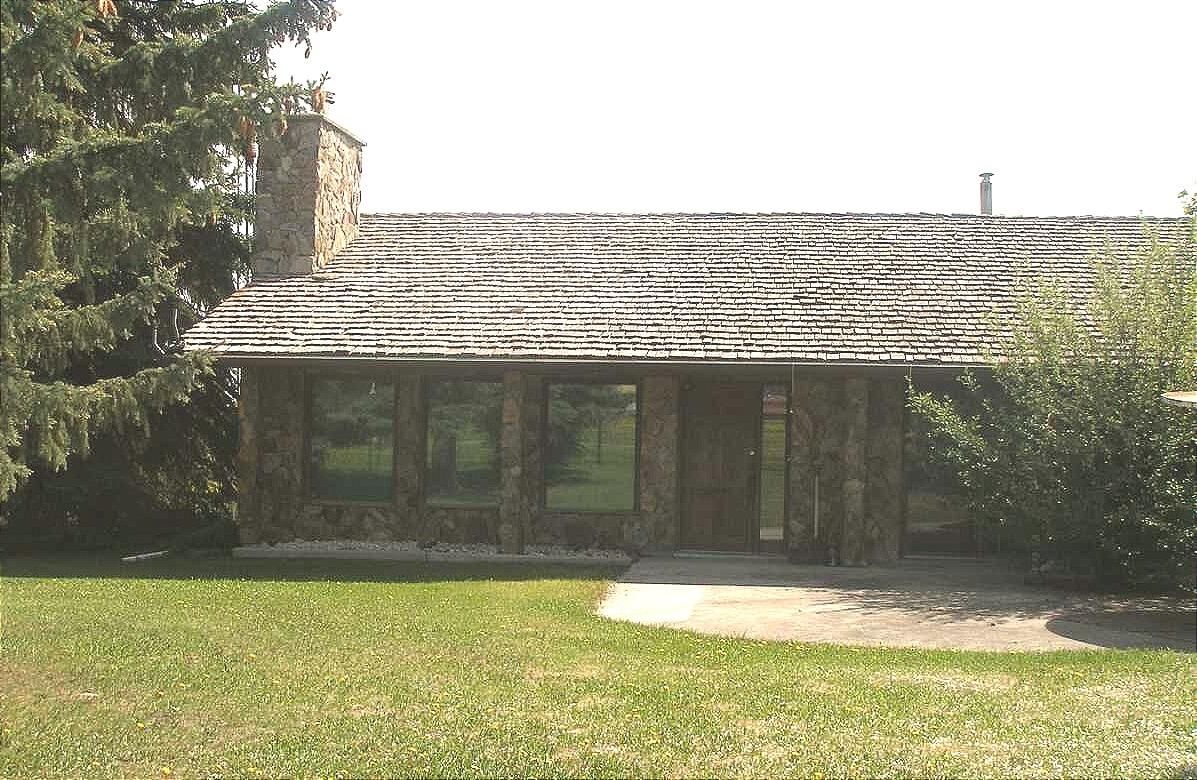 Property Photo: 31011 Township Road 420 AB T0C 2J0