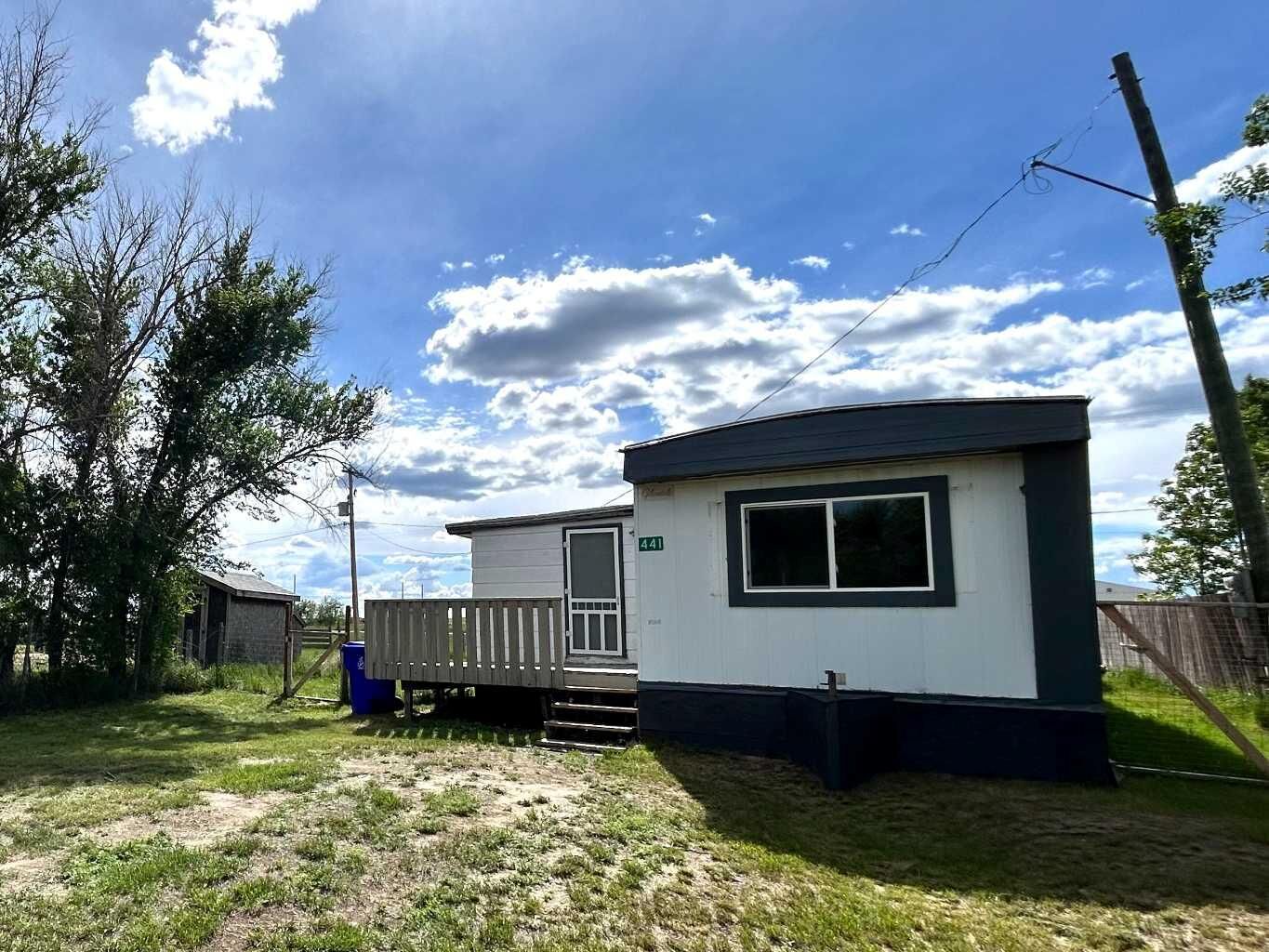 Property Photo: 441 2 Street AB T0J 2N0