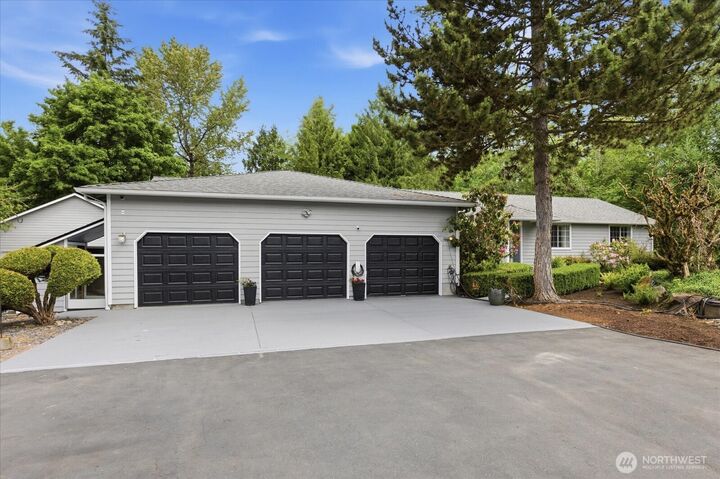 Property Photo:  15023  228th St SE  WA 98296 