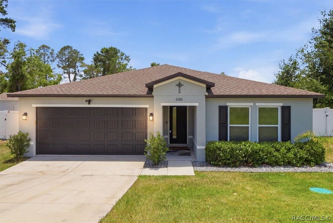 Property Photo: 6286 Grapewood Road FL 34609