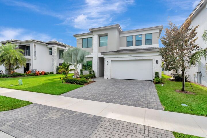 Property Photo: 8080 Laurel Falls Drive FL 33496