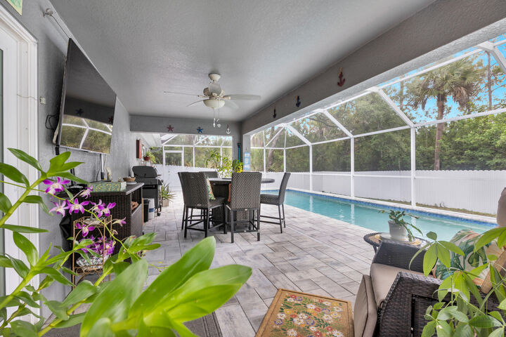 Property Photo:  6034 Twig Court  FL 33935 