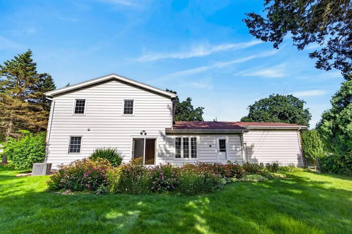 Property Photo: 5 Parklawn Place WI 53705