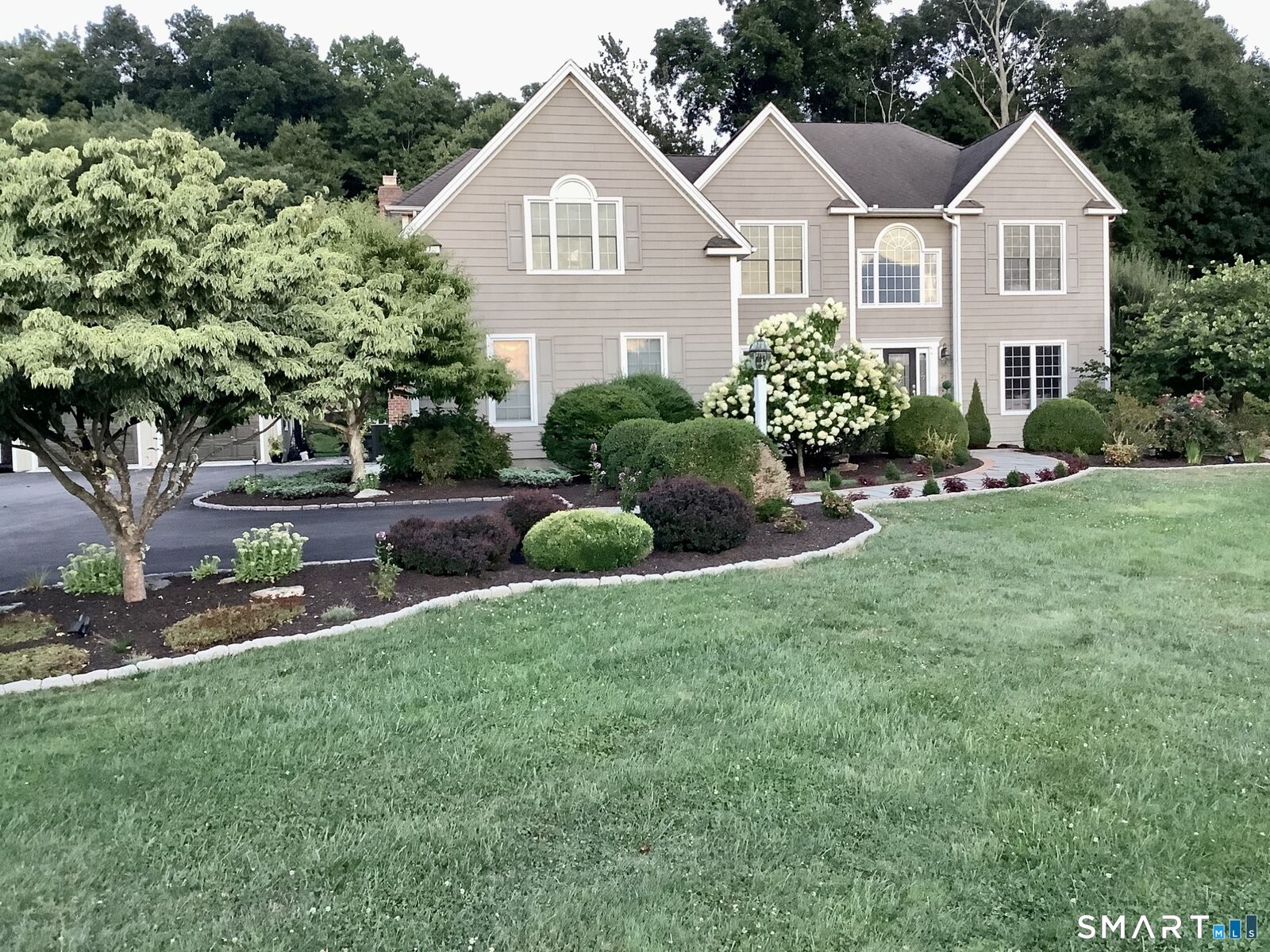 Property Photo:  25 Block Farm Road  CT 06468 
