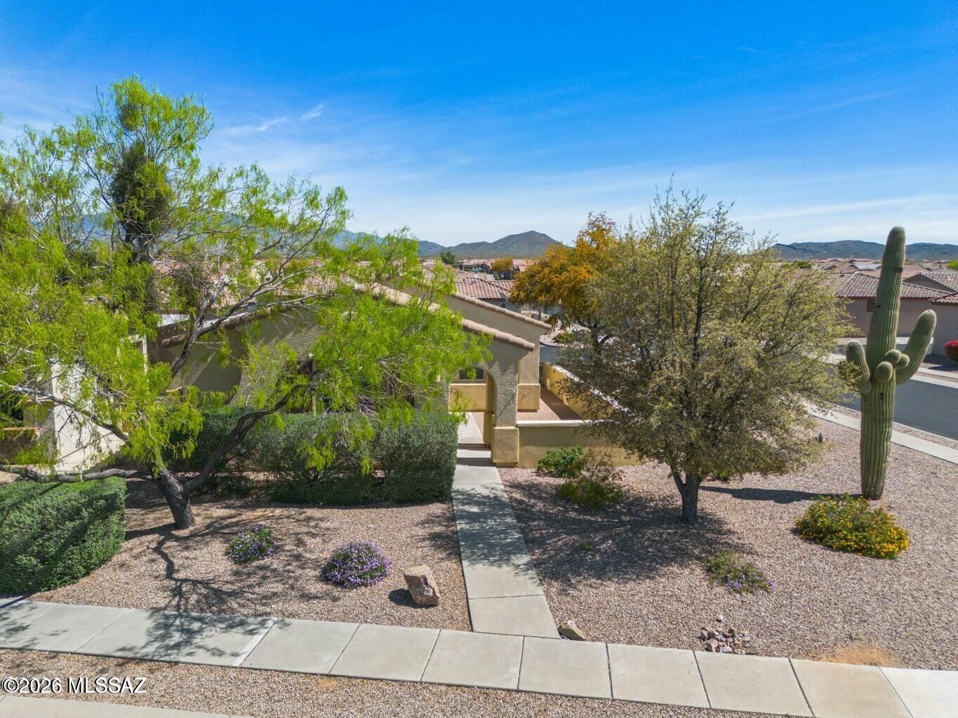 Property Photo: 10134 S Azure Surrey Drive AZ 85641