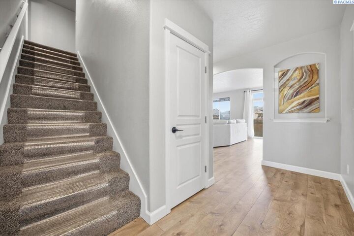 Property Photo:  6310 Maryhill Ln  WA 99301 