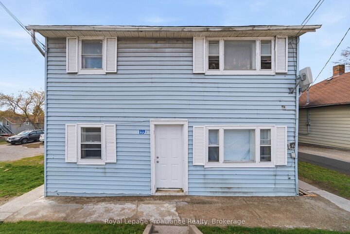 Property Photo: 199 Dundas Street E ON K8V 1L8