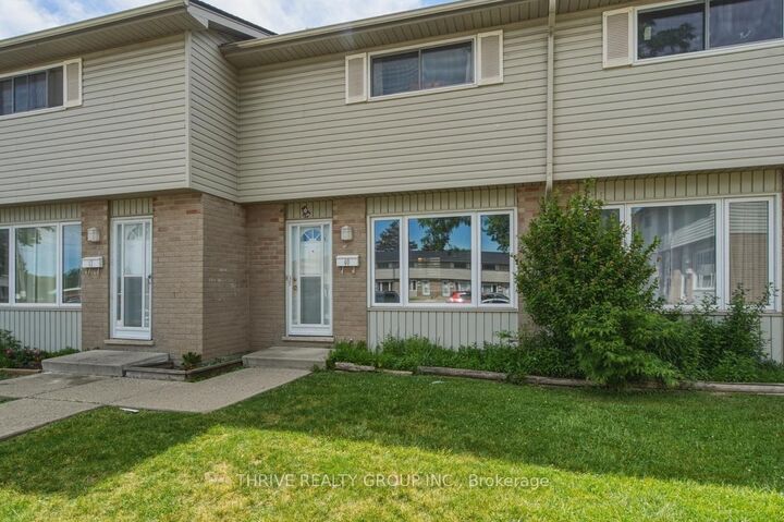 Property Photo: 1095 Jalna Boulevard 40 ON N6E 2Y7