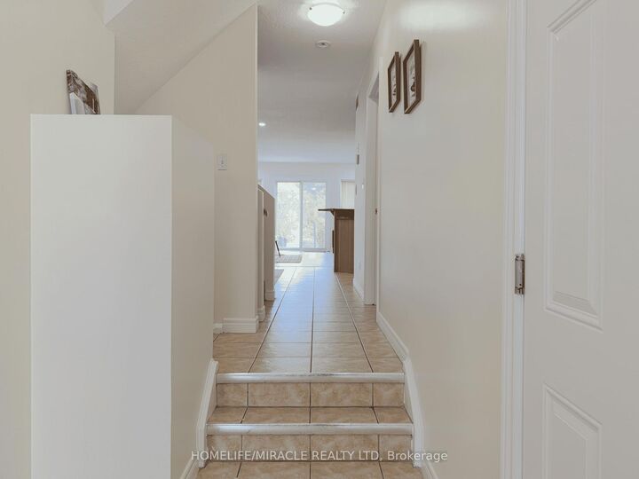 Property Photo: 78 Colton Circle ON N2A 4K4