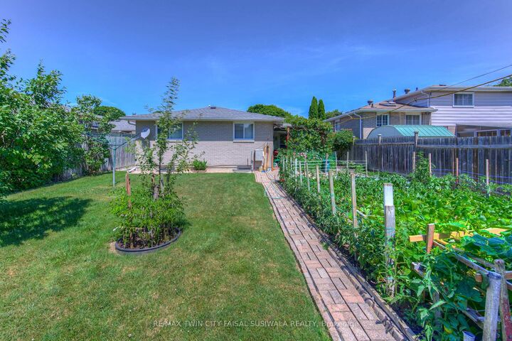 Property Photo: 1227 Valentine Drive ON N3H 2P1