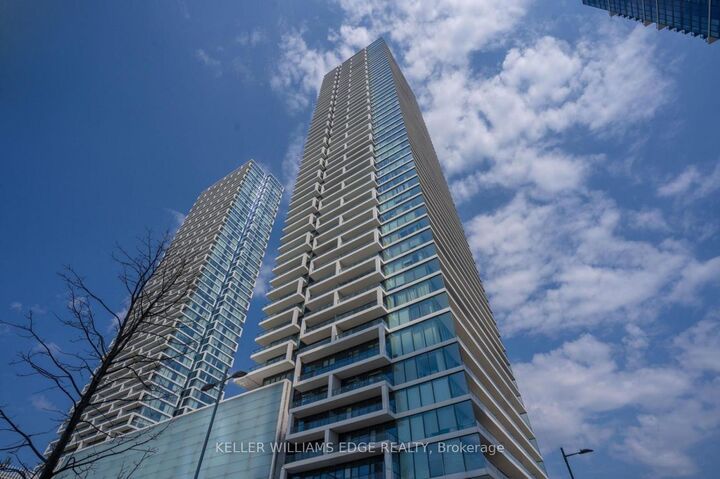 950 Portage Parkway 2005 — photo 1