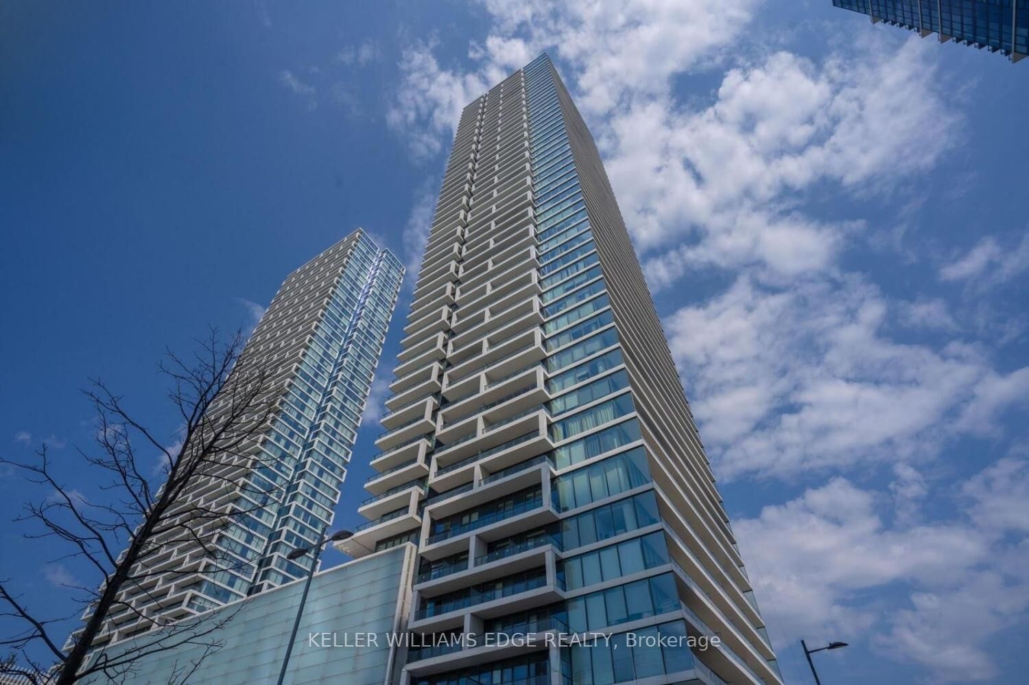 Property Photo: 950 Portage Parkway 2005 ON L4K 0J7