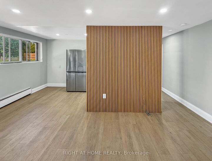 Property Photo: 1830 Dumont Street 101 ON N5W 2S1