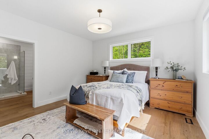 1140 Walkers Glenn Crescent — photo 1