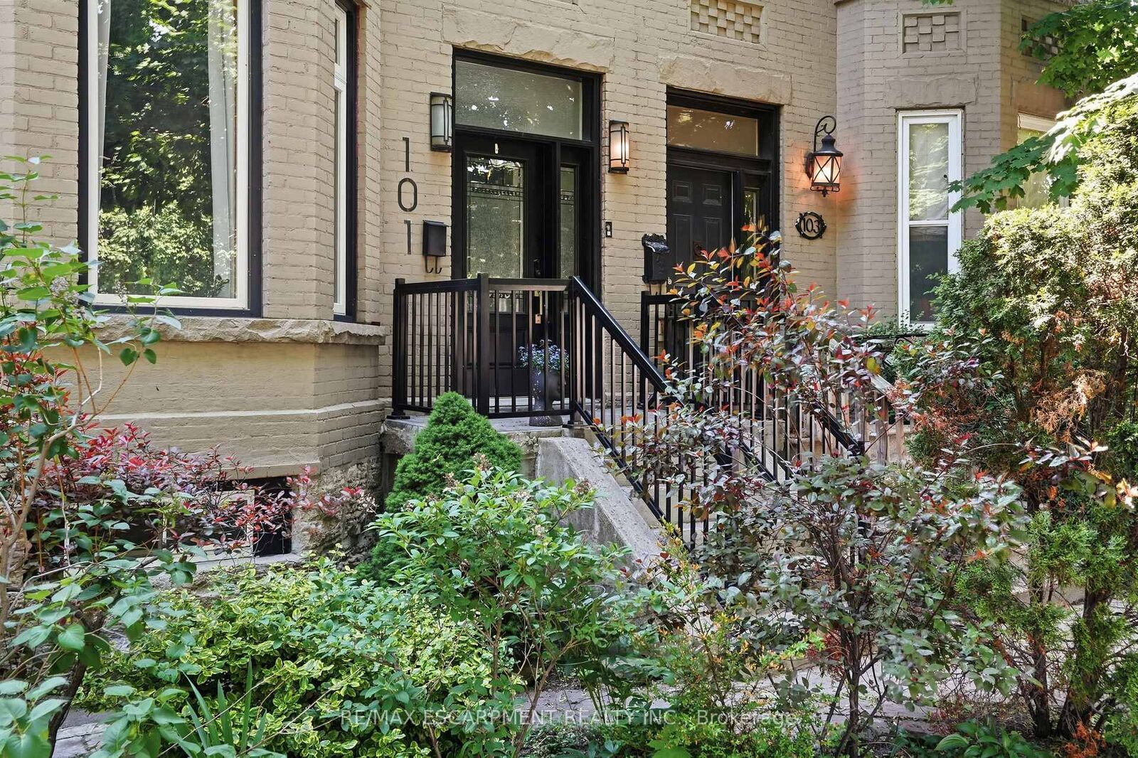 Property Photo: 101 Victoria Avenue S ON L8N 2S9