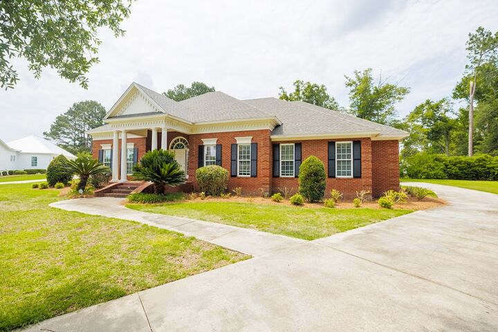 Property Photo: 1026 Cherry Wood Cir GA 31605
