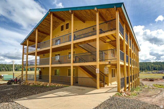 Property Photo:  885 E Church Dr  UT 84741 