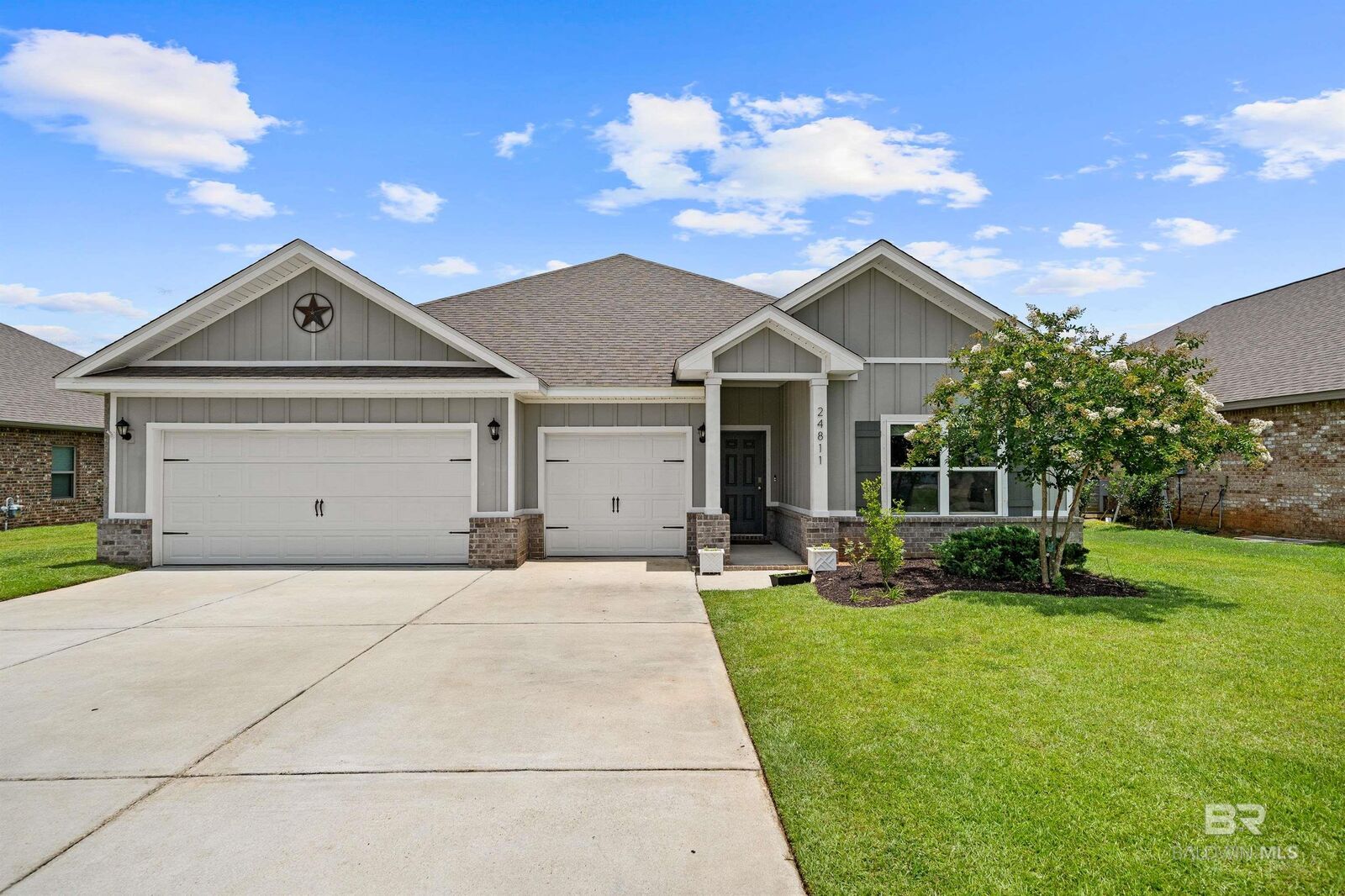 Property Photo: 24811 Smarty Jones Circle AL 36526
