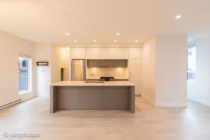 Property Photo:  16685 25 Avenue 61  BC V3Z 0Z4 