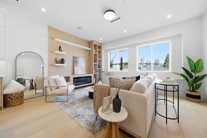 Property Photo:  5406 Manor Street 6  BC V5G 1B7 