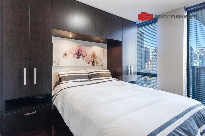 Property Photo:  1055 Richards Street 1603  BC V6B 0C2 