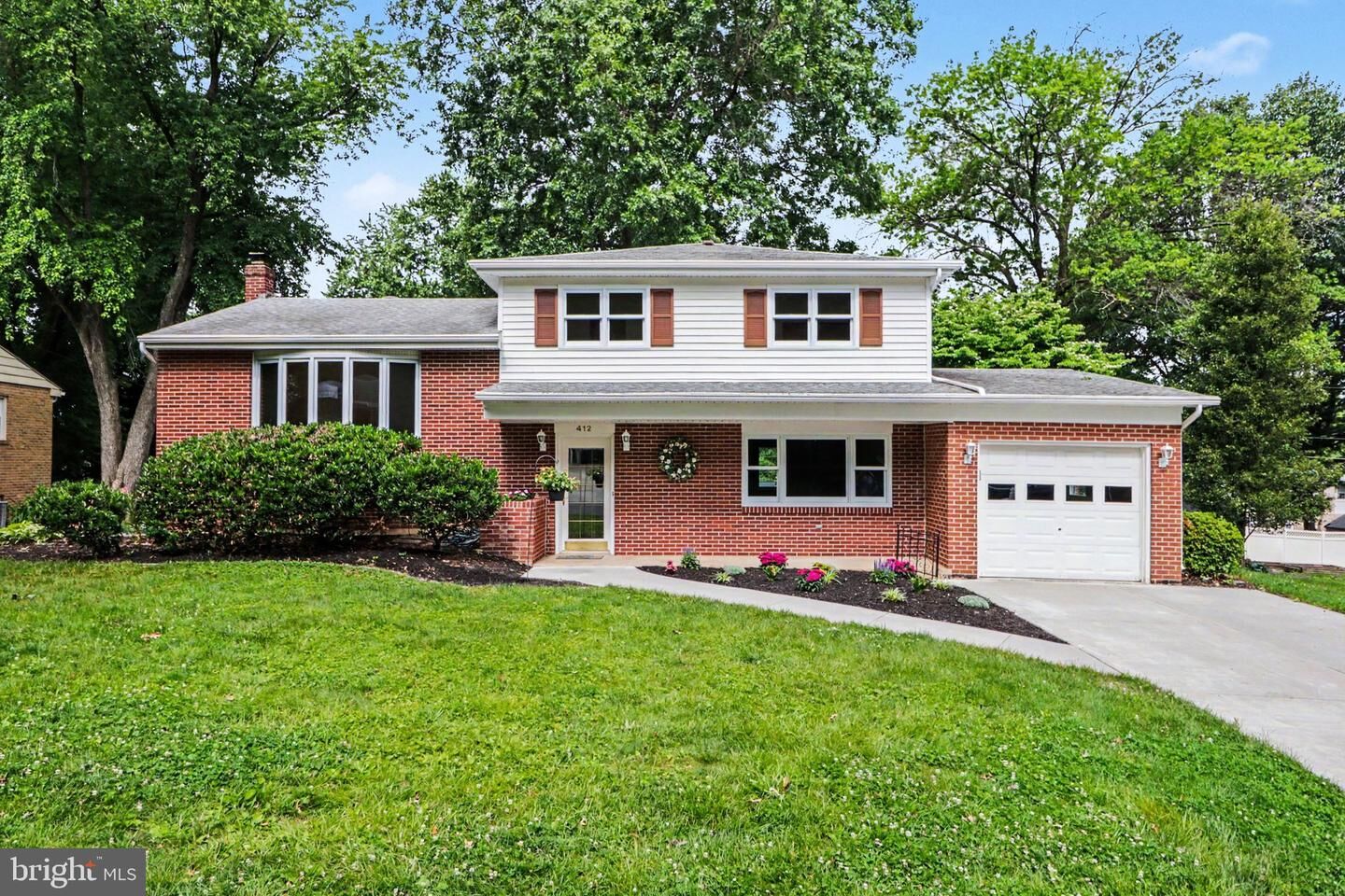 Property Photo:  412 Allegheny Drive  PA 17055 