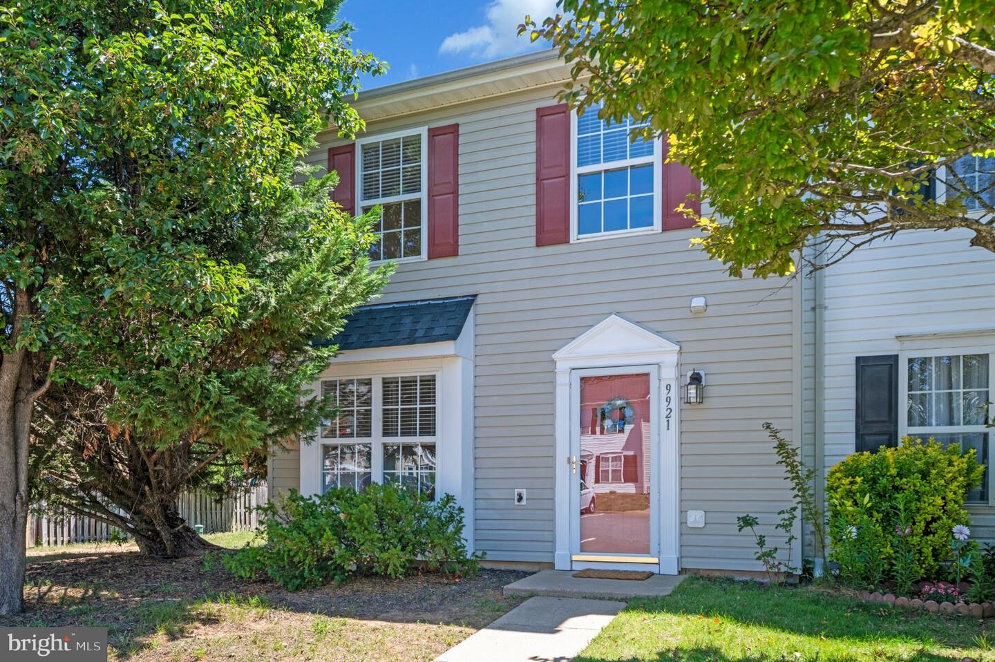 Property Photo: 9921 W Midland Way VA 22408