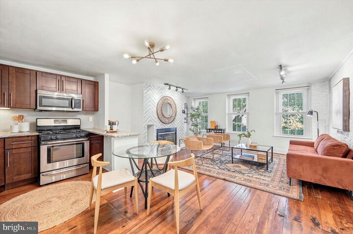 Property Photo:  1317 Rodman Street 21 2B  PA 19147 